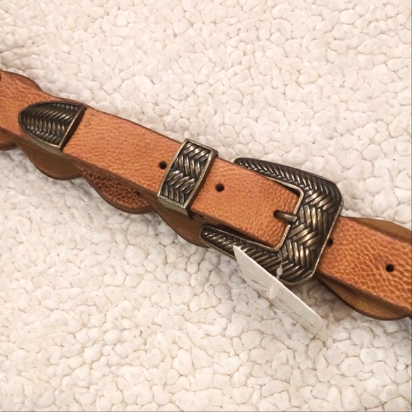 RARE*FREE PEOPLE Medallion Raw Cowhide Leather Bohemian Belt $98-FP.COM 2021' - Picture 11 of 16